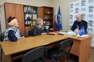 В рамках депутатской деятельности провел прием граждан в общественной приемной Железнодорожной администрации города Пензы