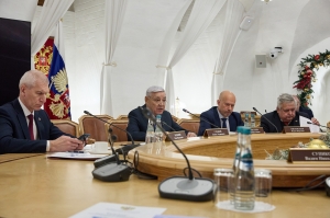 Заседание Комиссии Совета законодателей РФ по проблемам международного сотрудничества, под председательством Главы Госсовета Республики Татарстан Фарида Хайрулловича Мухаметшина