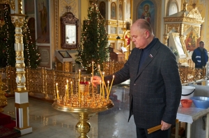 В Крещенский сочельник в Покровском архиерейском соборе города Пензы состоялся чин Великого освящения воды