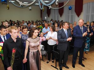 Определены даты проведения «Последнего звонка» и «Выпускного бала»