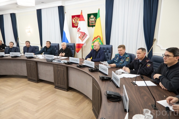 Заседание Комиссии по предупреждению и ликвидации ЧС под руководством Губернатора Пензенской области Олега Владимировича Мельниченко