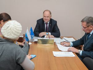 Вадим Супиков провёл приём граждан по случаю 17- летия «Единой России»