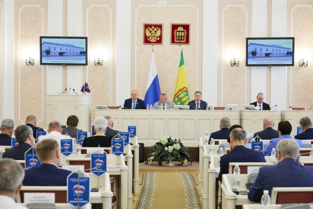 Принял участие в заседании фракции «Единая Россия» в Законодательном Собрании Пензенской области