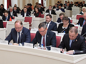 Скорректированы параметры бюджета области на 2015 год