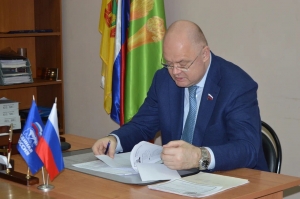 Провел прием жителей избирательного округа №1 и рассмотрел обращения граждан