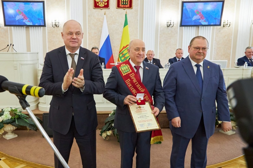epVgJvidqJc.jpg