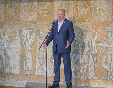 Вадим Супиков поприветствовал участников Сретенского бала