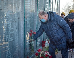 В Пензе почтили память Героев Отечества