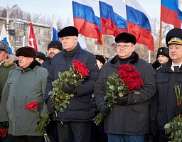 Совместно с Губернатором Пензенской области Олегом Владимировичем Мельниченко принял участие в мероприятии, посвященном Дню защитника Отечества