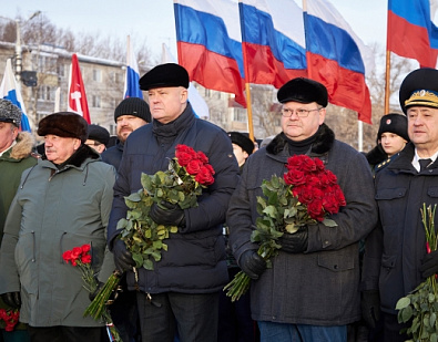 Совместно с Губернатором Пензенской области Олегом Владимировичем Мельниченко принял участие в мероприятии, посвященном Дню защитника Отечества