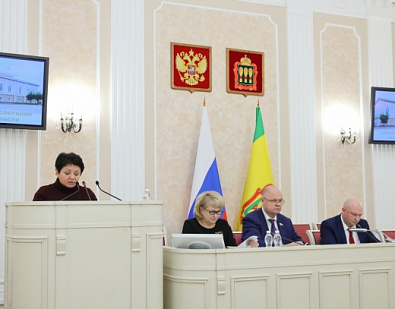 Принял участие в заседании комитета по здравоохранению и социальной политике в региональном парламенте