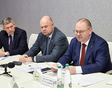 Принял участие в рабочем совещании Министра транспорта РФ Виталия Геннадьевича Савельева с Губернатором Пензенской области Олегом Владимировичем Мельниченко