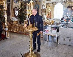 В крещенский сочельник в Покровском архиерейском соборе состоялось освящение крещенской воды