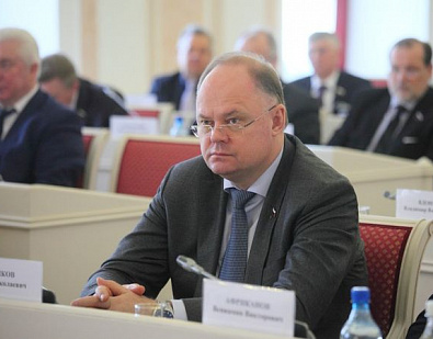 Депутаты рассмотрели 32 вопроса на очередной сессии Законодательного Собрания