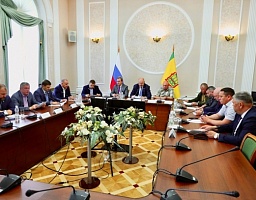 Вадим Супиков провел заседание Президиума Законодательного Собрания