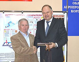 Вадим Супиков поблагодарил совет общественности Железнодорожного района за активное участие в подготовке к выборам