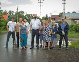 Вадим Супиков провел встречу с жителями улицы Черкасова
