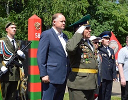 В День пограничника в Пензе открыли памятный знак