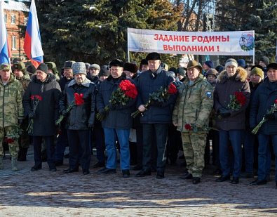 Церемония возложения цветов к Вечному огню мемориального комплекса «Афганские ворота»