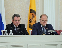 Депутаты обсудили проект повестки 43 сессии парламента 
