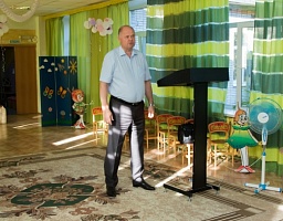 Вадим Супиков провел встречу с коллективом и родителями детского сада №70