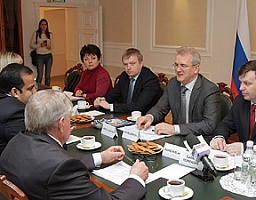 Глава региона провел рабочую встречу с генеральным директором ООО «Управляющая компания Русмолко»