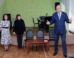 Вадим Супиков провел встречу с коллективом школы искусств «Лира»