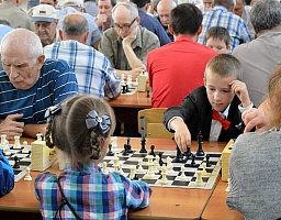 При поддержке Вадима Супикова пройдет 12-й турнир по молниеносным шахматам 