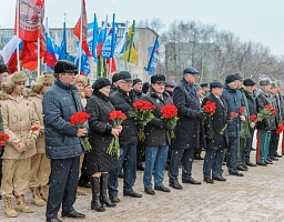 Пензенцы почтили минутой молчания память павших