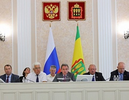 Вадим Супиков принял участие в очередной сессии регионального парламента