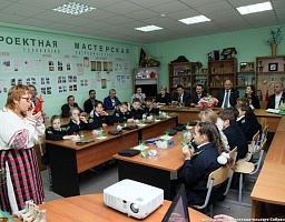 Перспективы развития детско-юношеского туризма и краеведения обсудили на примере школы №47