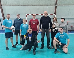 Команда регионального парламента завоевала «серебро» в соревнованиях по мини-футболу