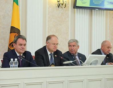 Вадим Супиков провел заседание фракции «ЕДИНАЯ РОССИЯ»