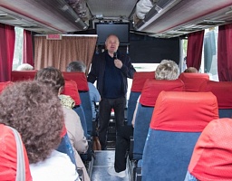 Организовал экскурсионную поездку в г. Никольск