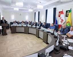 Работу Многофункциональных центров обсудили в областном правительстве