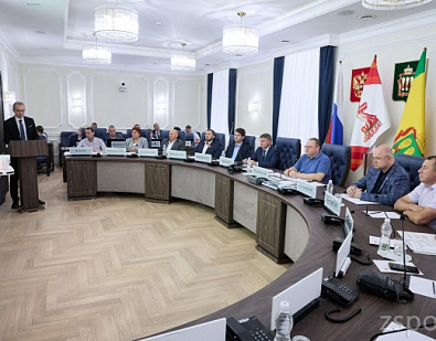 Работу Многофункциональных центров обсудили в областном правительстве