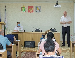 Встреча с депутатами Собрания Представителей Лопатинского района