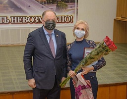 Членов Совета общественности Железнодорожного района поздравили с праздником